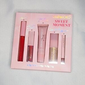 K&C Sweet Moment Lip Gloss Set